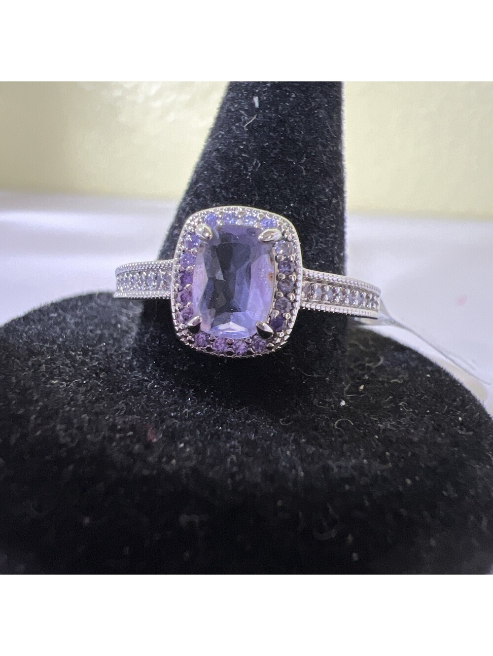 Bomb Party Ring Size 9. Light Purple Amethyst Stone. Rhodium Plating